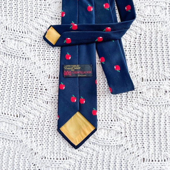 Culwell & Son Navy Blue with Apples Men’s Necktie - Picture 11 of 12